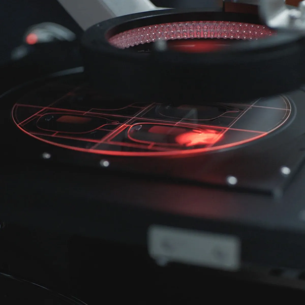 Produzione digitale dell’Even G2 con procedimenti laser di precisione (immagine originale Even Realities)